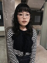 ロジ(loji)&nbsp;顔周りカットとミディアムレイヤーパーマ