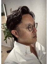 ウノプリールヴァモス(unopulir Vamos)&nbsp;40代メンズニュアンスパーマサイドパート