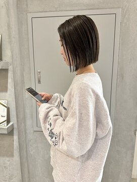 ヨーク(YOKE) YOKE 切りっぱなしボブ大人ボブ丸くないボブ髪質改善ブルージュ