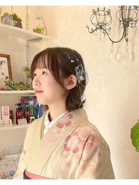 ビーカルム(美calm) 卒業式に♪袴着付けフォーマルヘアセット