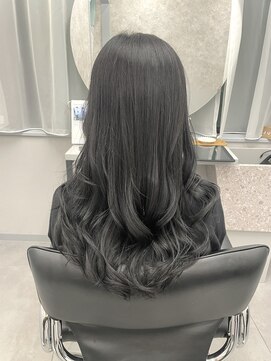 トッカ 茨木(tocca) 暗髪透明感ダークグレー