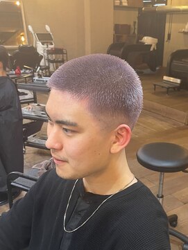 ミオ ベガ(Mio'' VEGA) 男は直球勝負【ハイトーン坊主フェード】