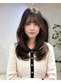 レイヤーカット／顔まわりレイヤー／くびれミディアムレイヤー