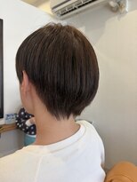 スノウ(snow)&nbsp;がっつりアシメボブな白髪ぼかし