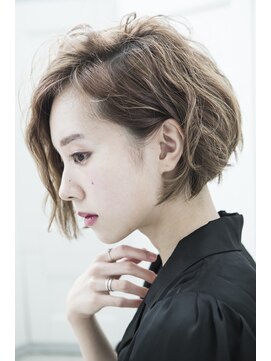 ミエルヘアーエスト 新宿店(mielhair est) 【miel hair 新宿3号店】甘辛ミックスで攻めるショートボブ