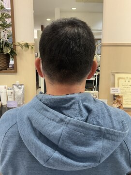 コアフィールフィス(COIFFURE fils) 新規お得クーポンあり!【見附 今町】メンズ短めスタイル