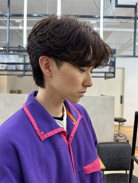 ゼスト リル 新宿(ZEST lill) センターパート カルマパーマ 韓国 ウルフ 新宿