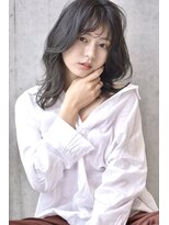 レイ(Lei)&nbsp;コテ巻き風パーマ　こなれミディ　前髪カタログ