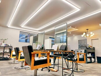 Lana hair salon IWATSUKA 【ラナヘアーサロン イワツカ】