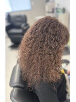 髪処イヤシロチ&nbsp;スパイラルソバージュパーマ