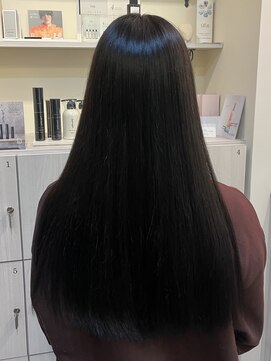 ユニ(Uni.) ダークトーン