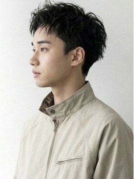キビト(kibito) 新宿市ヶ谷曙橋スパイキーショートニュアンスパーマ20代30代40代