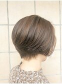 襟足スッキリ　前下がりショートボブ