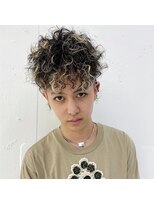 クク(QUQU)&nbsp;カーリーマッシュ×デザインハイライト