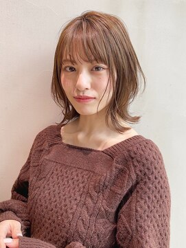 アイティー バイ アルバム 浦和店(IT by ALBUM) 耳かけ外ハネショート_ココアブラウンフリンジウェーブ_7189