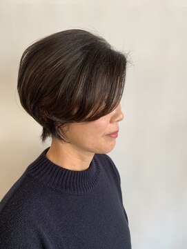 ブロッサム 若葉店(Blossom) クセを活かした大人ショート