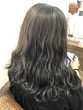 サロンド マキ シルバー×ブルーアッシュ