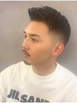 クオンヒール 淀屋橋店(QUON HEAL) スペインカール/スパイキーショート/フェザーパーマ/フェード