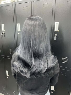 ワンズ ナゴヤ ヴィラ 名古屋栄(ONE's NAGOYA VILA) シアーカラー/カール/セミディ/姫カット