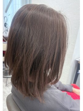 ウイ バイ ファースト 北四番丁店(u'i by first) くびれ外ハネレイヤースタイル