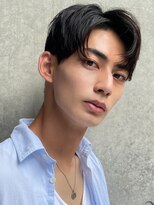 アイビーズ(IVYS)&nbsp;韓国風センターパートニュアンスパーマツーブロック刈り上げ