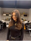 20代ロングレイヤー顔周りレイヤーカットブラウンカラーシャギー