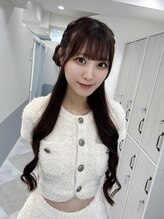 【myuena スタイリスト：宮本 梨杏】可愛く抜けるお顔周りと女の子らしい柔らかいカラーが得意♪
