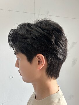 ダーツ(darts) 刈り上げない毛流れセンターパート