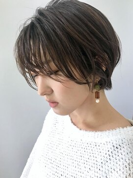 モリオ フロム ロンドン 成増店 【morio成増/ムラマツ】 耳かけクールショート 小顔ボブ