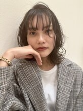 ヴィス ベリー店 ルーズ感あふれる顔周りレイヤーボブ【岩山優莉】