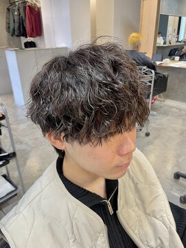 ニアウ 伊勢崎連取店(Niau) メンズマッシュツイストスパイラルパーマ