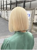 ブリーチダブルカラーホワイトカラーインナーカラー裾カラー艶髪