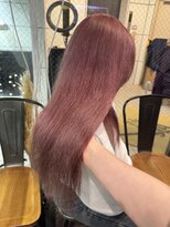 ヘアーアンドメイク ビス(HAIR&MAKE bis) 毛先までかわいく！ピンクカラー【井澤彩】