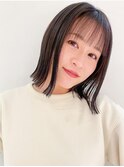 暗髪切りっぱなしボブ