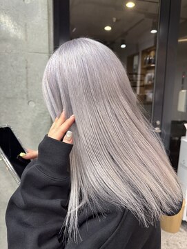 ルーフ 町田店(LUFE) ホワイトシルバー