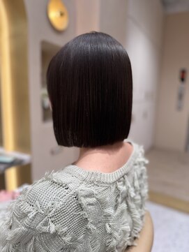 プアメリア 名古屋(Puamelia) 切りっぱなし/ボブ/グレージュ/透明感カラー