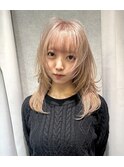 ミルクティーベージュ　ダブルカラー　ミディアムウルフ