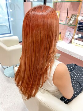 シェリエ(Cherie) オレンジカラー/オレンジブラウン/ブリーチ1回カラー/ロングヘア