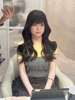 ヴェイナゴヤ(VEYY. nagoya) グレージュ/オリーブカラー/韓国ヘア/レイヤーカット/ぱっつん