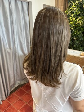 ルシア(LUCIA) ハイライトカラー/白髪ぼかし