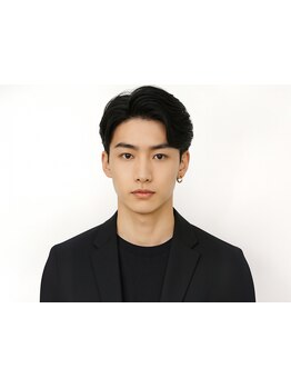 ビジネスマンや大人男性に人気の【フェザーパーマ】でスマートな印象に★眉毛カットで清潔感UP◎【大野城】