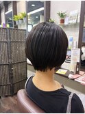 ショートボブ