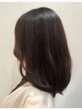 クベル(Kuvel) 艶とやわらかさのナチュラルミディ