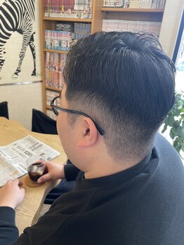レオン澄川店の写真/【第一印象UP】清潔感あふれる好印象スタイルをご提案◎顔剃り・眉カット込みの総合調髪が大人気！