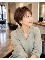 バグズ(Baguz) 50代60代大人ひし形ショートボブ小顔艶感上品若見えスタイル