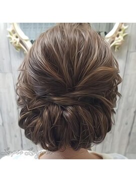 ラピスラズリ(Lapis Lazuli) アップスタイル 12 ギブソンタック( 下通 熊本ヘアセット専門店