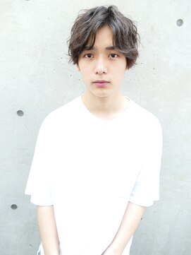 フィフス(fifth) センターパート×スパイラルパーマ