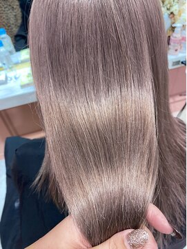 シェリエ(Cherie) グレージュカラー/ウルフカラー/ホワイトウルフ/