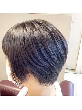 ヘアメイク カン プラスエフ(HAIR MAKE KANN+f) ショートスタイル