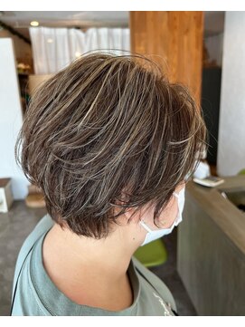 ピーブランズヘアー 大野城コモレビ(P-brandshair onojo Komorebi) ハイライト/ショートボブ